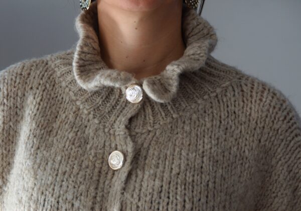 Gilet en laine taupe – Image 2