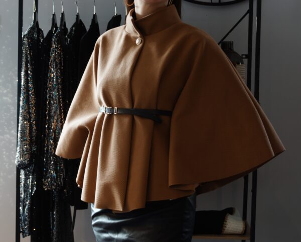 Cape poncho avec ceinture "Camille" – Image 5